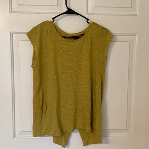 Tahari top